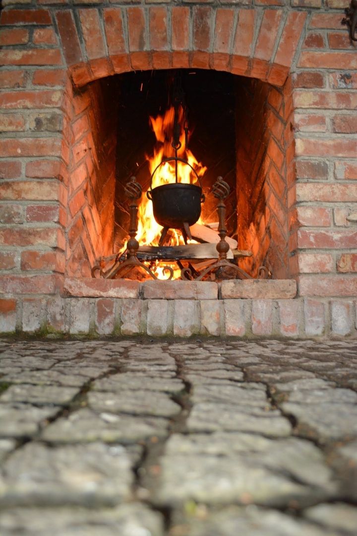 Kuchnia w ogrodzie, Kuchnia w Ogrodzie Kuchnia w Ogrodzie Balcone, Veranda & Terrazza in stile rustico