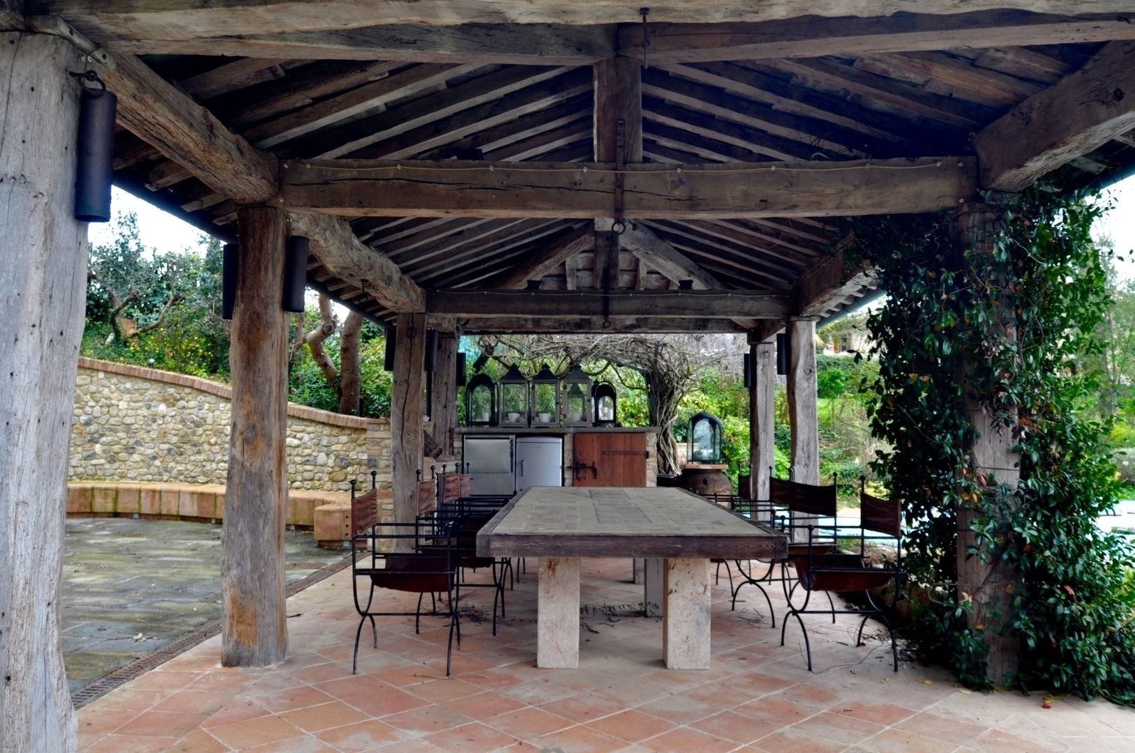 Gazebo Piscina, Moreno Donati Moreno Donati Jardins rústicos Estufas