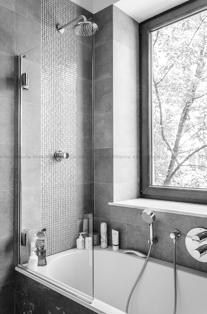 Przedwojenna kamienica , Studio Malina Studio Malina Modern bathroom