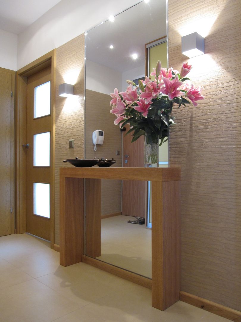 Photos, homify homify Modern Corridor, Hallway and Staircase