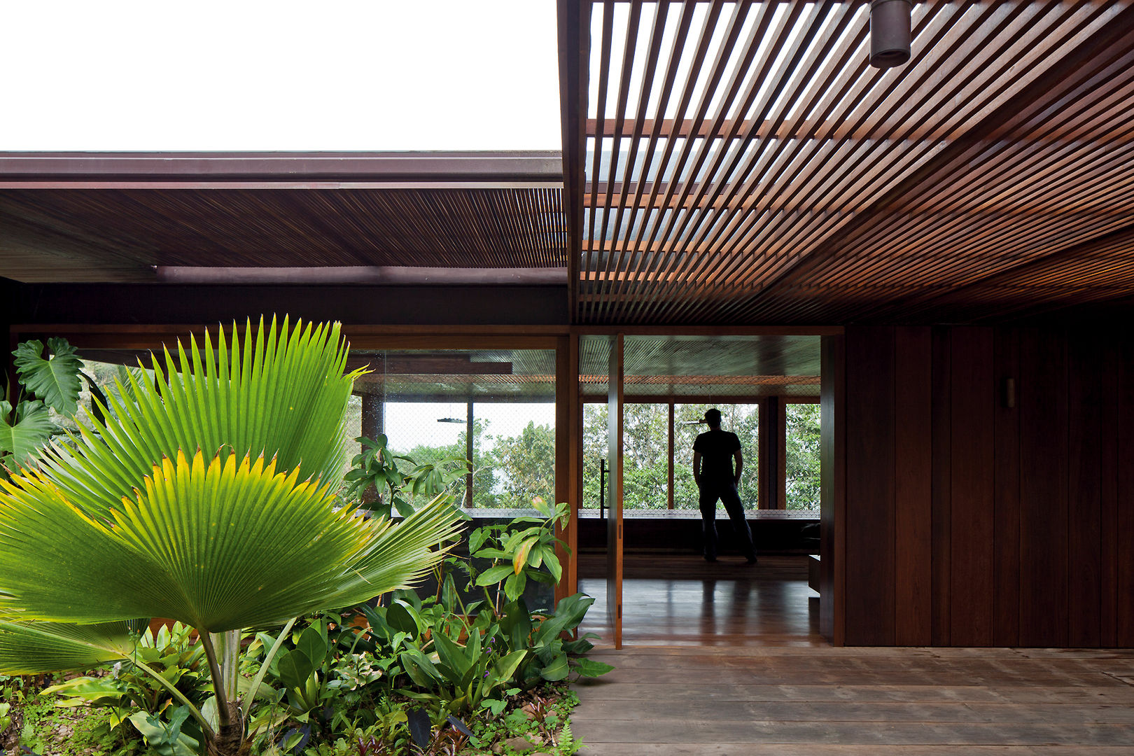 Residência AMB, Jacobsen Arquitetura Jacobsen Arquitetura 房子