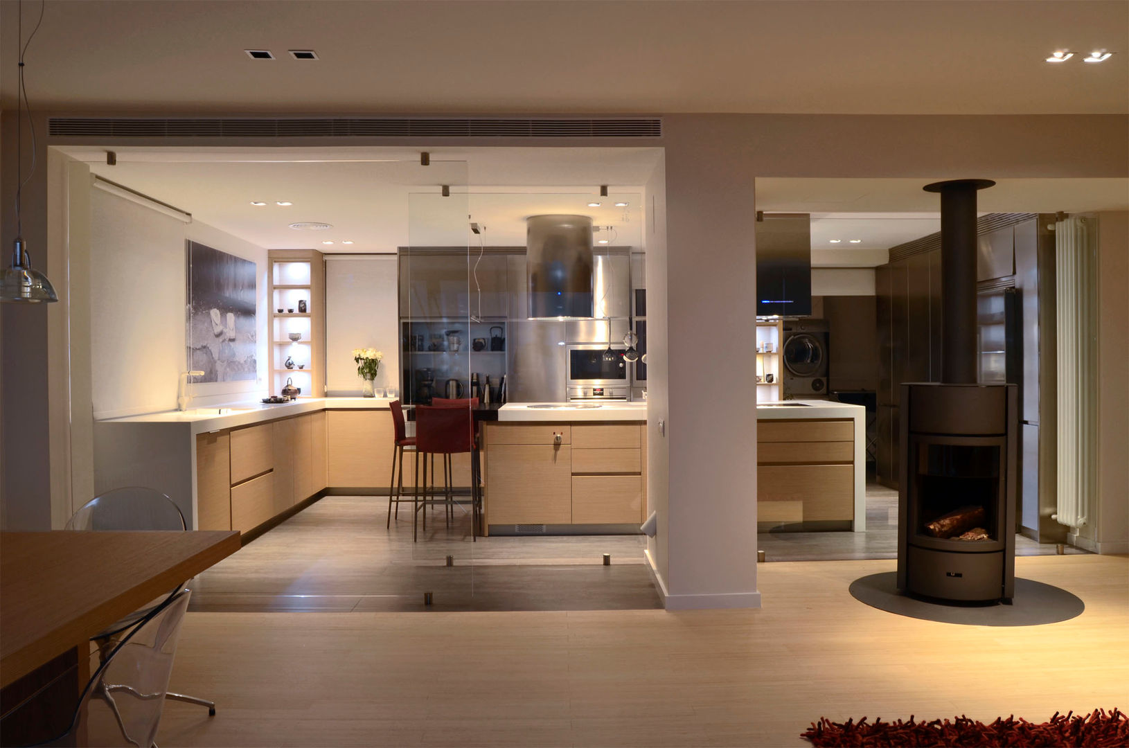 Japan in Barcelona: View of kitchen Daifuku Designs Dapur Minimalis