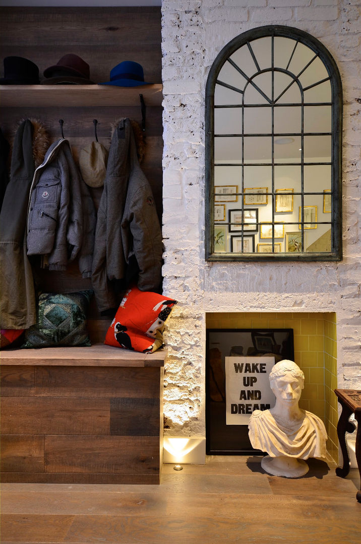 Notting Hill Maisonette, Barlow & Barlow Design Barlow & Barlow Design Eclectic style corridor, hallway & stairs