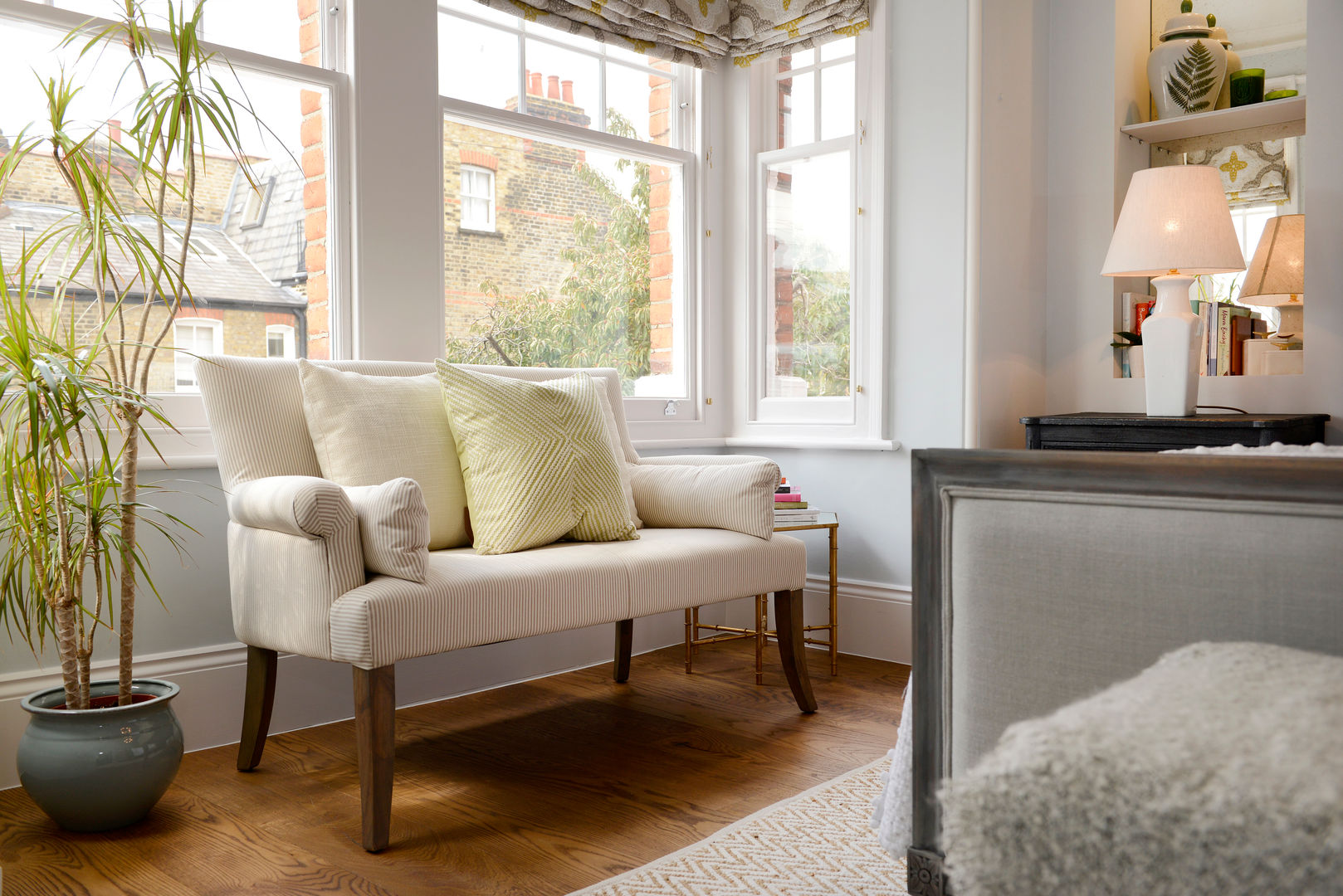 Family Home: Complete refurbishment of a Victorian Family Home in South West London, Ruth Noble Interiors Ruth Noble Interiors Спальня в классическом стиле