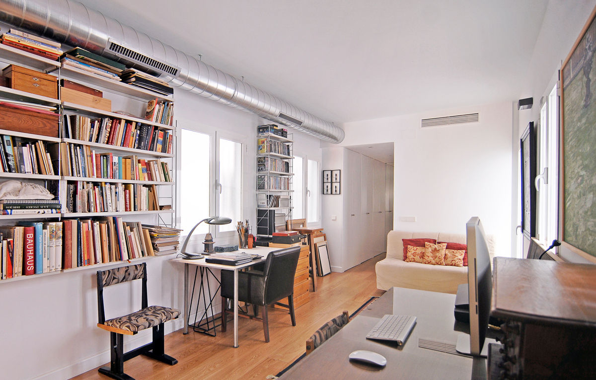 Loft en El Arenal, CM4 Arquitectos CM4 Arquitectos Oficinas y bibliotecas de estilo industrial