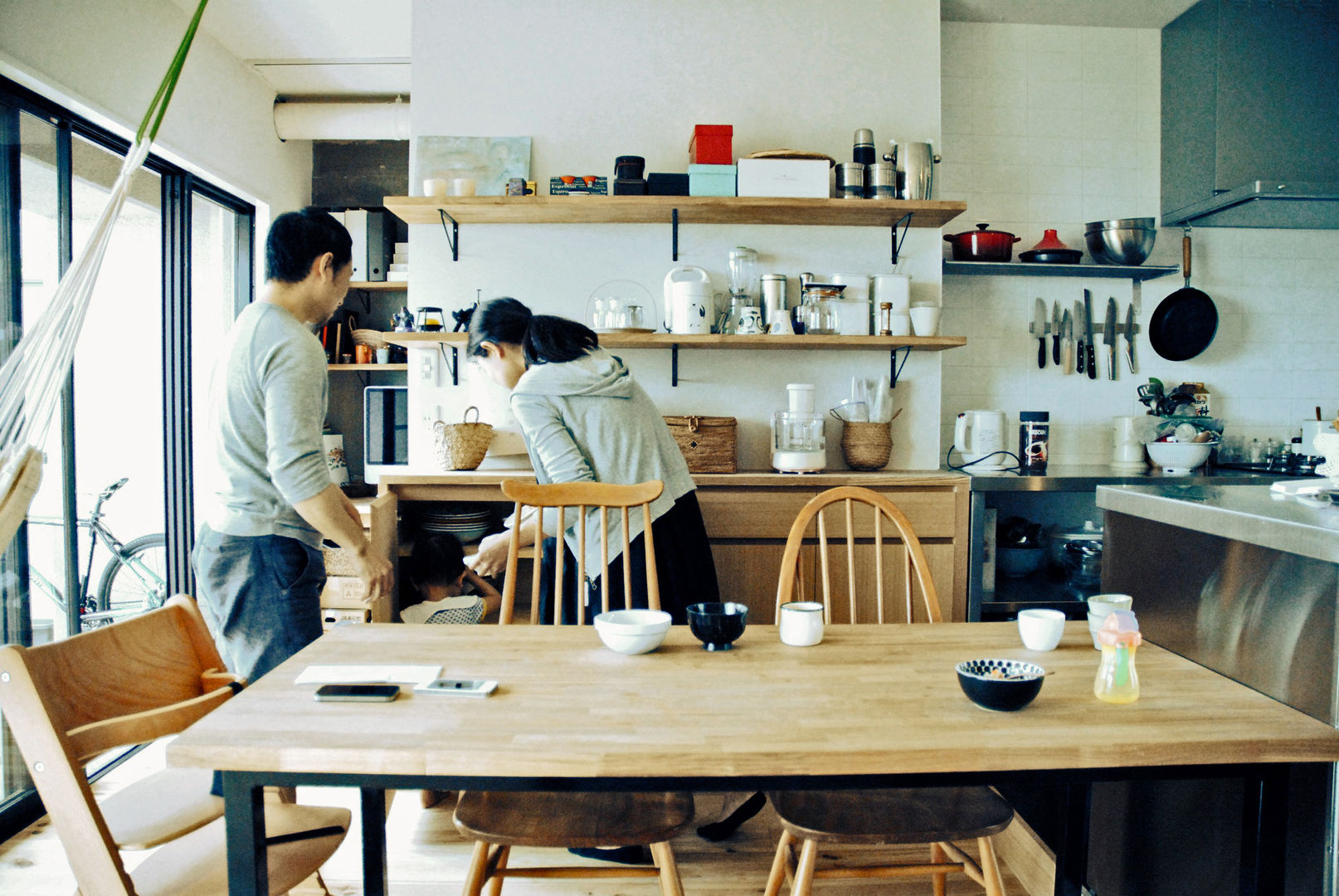 家族と共に成長する家, GRID DESIGN 株式会社 GRID DESIGN 株式会社 Scandinavian style dining room