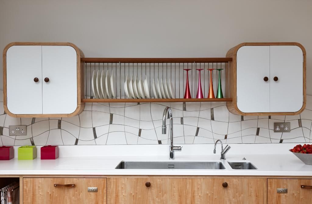 Richmond - A Kitchen in Three Movements , Johnny Grey Johnny Grey Modern kitchen Sinks & taps