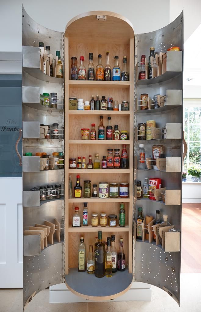 The Cupboard Johnny Grey Cocinas de estilo ecléctico Estanterías y gavetas