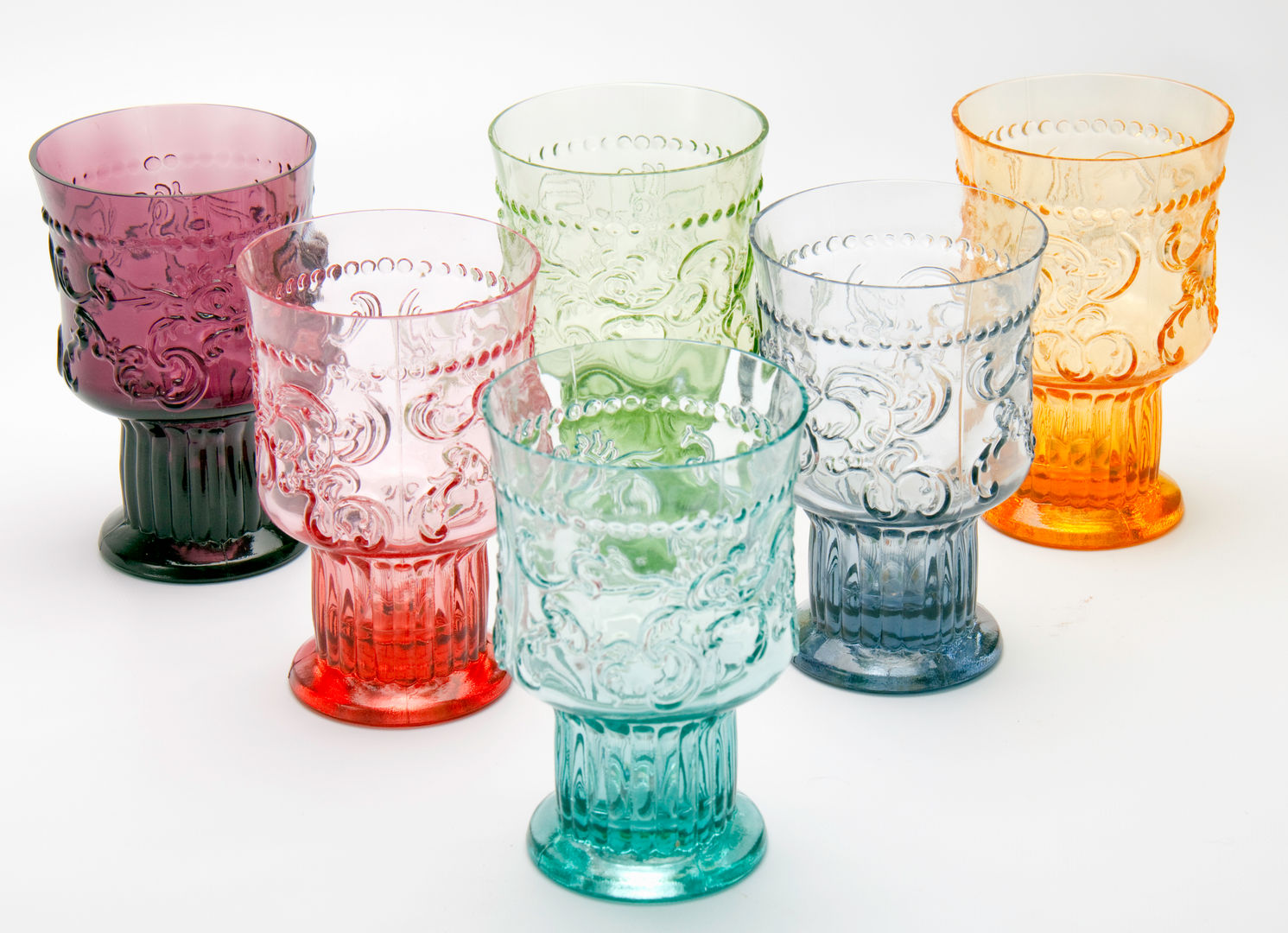 Handmade Coloured Portuguese Water Glasses J & M Collections Ltd Śródziemnomorska jadalnia Sztućce i szkło