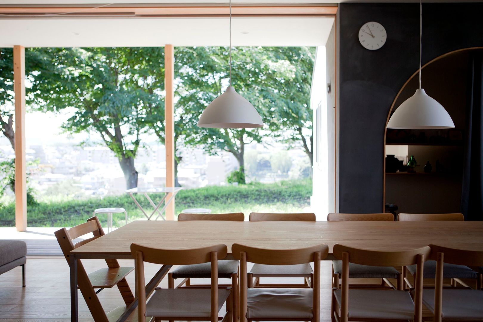 SHR house sun tan architects studio オリジナルデザインの ダイニング