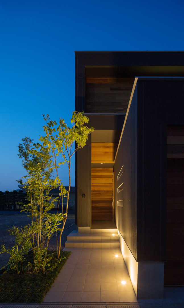 M4-house 「重なり合う家」, Architect Show Co.,Ltd Architect Show Co.,Ltd บ้านและที่อยู่อาศัย