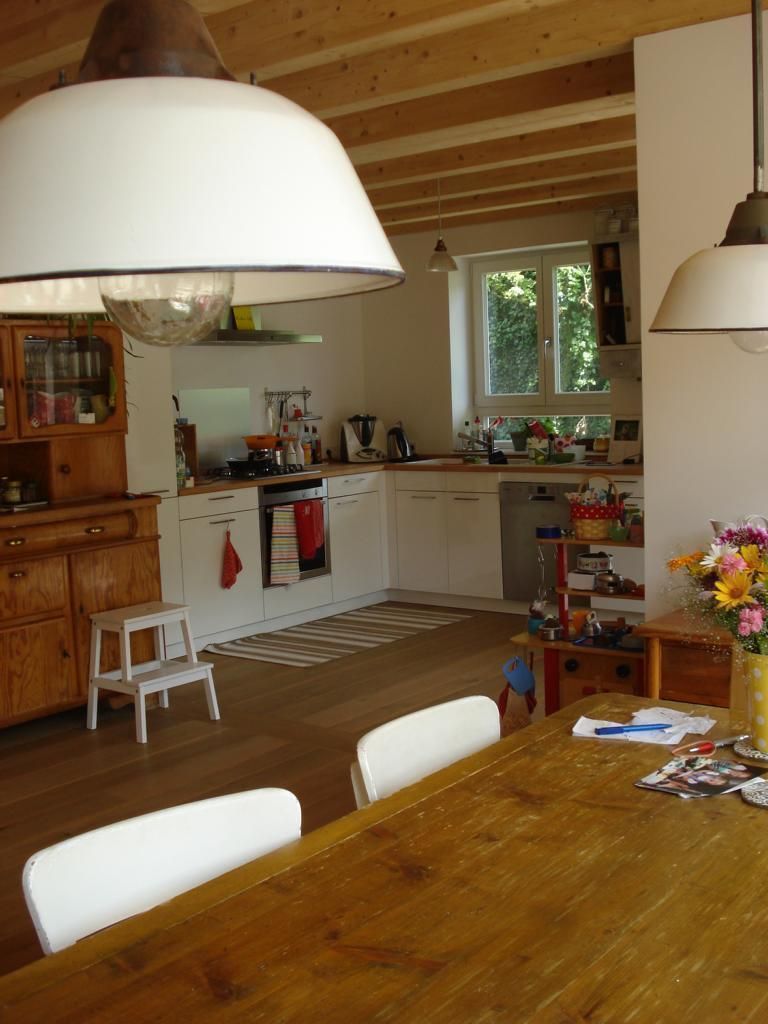 Wohngesundes Holzhaus - modern und kostengünstig, Neues Gesundes Bauen Neues Gesundes Bauen Classic style kitchen