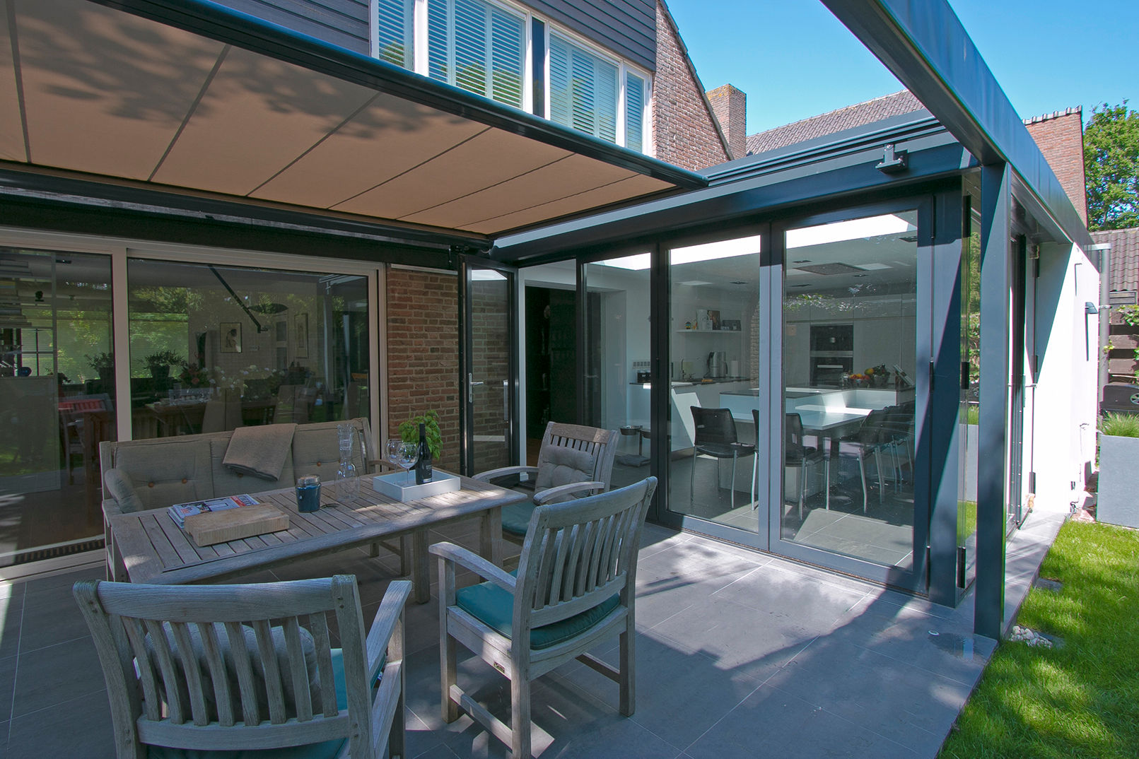 Pergola terras Hoope Plevier Architecten Moderne huizen