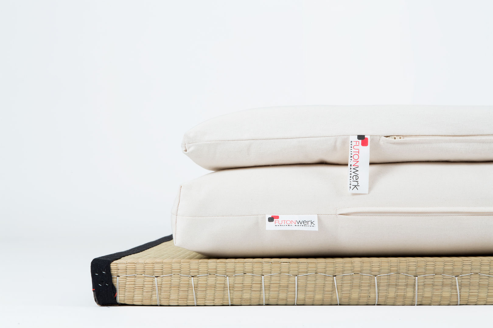 TWIN Futon, FUTONWERK FUTONWERK Phòng ngủ phong cách hiện đại Beds & headboards