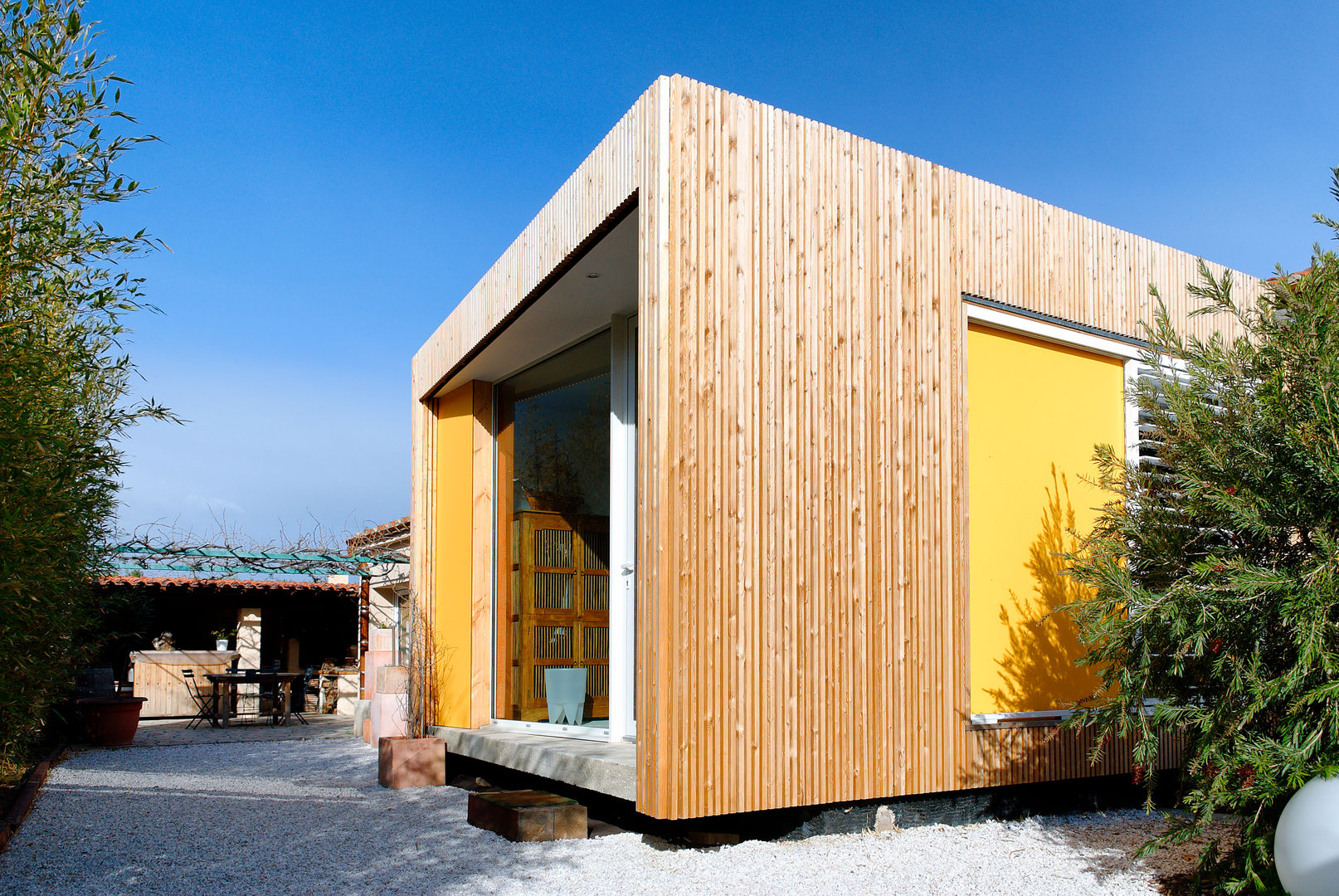 Une boite contemporaine et raffinée, casa architectes casa architectes Modern Oturma Odası