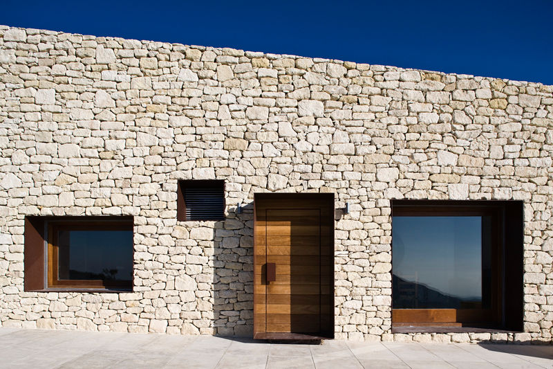 Casa en la montaña (CASA DE LA TORRE), Tomás Amat Estudio de Arquitectura Tomás Amat Estudio de Arquitectura Дома в стиле кантри