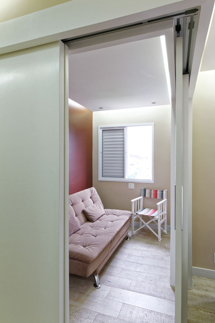 Apartamento Parque Butantã - 50m², Raphael Civille Arquitetura Raphael Civille Arquitetura ミニマルデザインの ダイニング