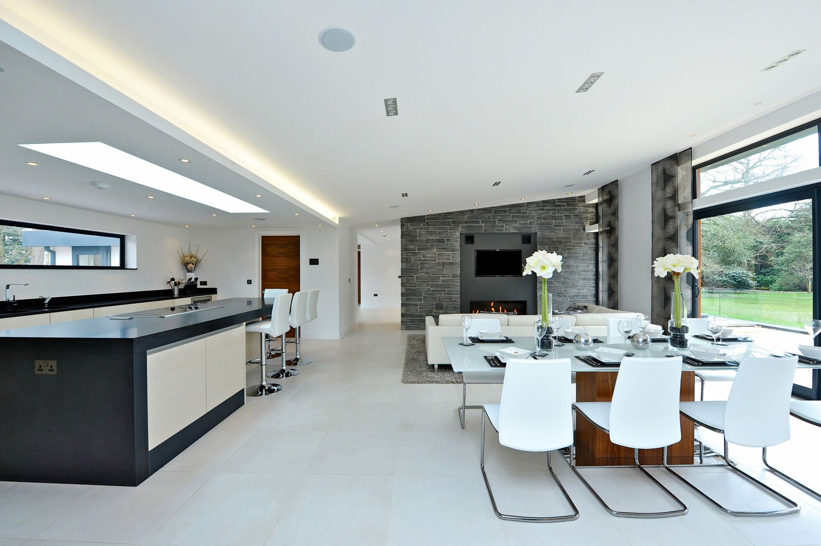Redwoods, Wimborne, Dorset, Jigsaw Interior Architecture & Design Jigsaw Interior Architecture & Design Modern dining room