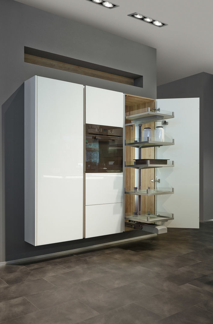 Küchenbau in Perfektion, Tischlerei Tolinzki Tischlerei Tolinzki Modern kitchen Storage