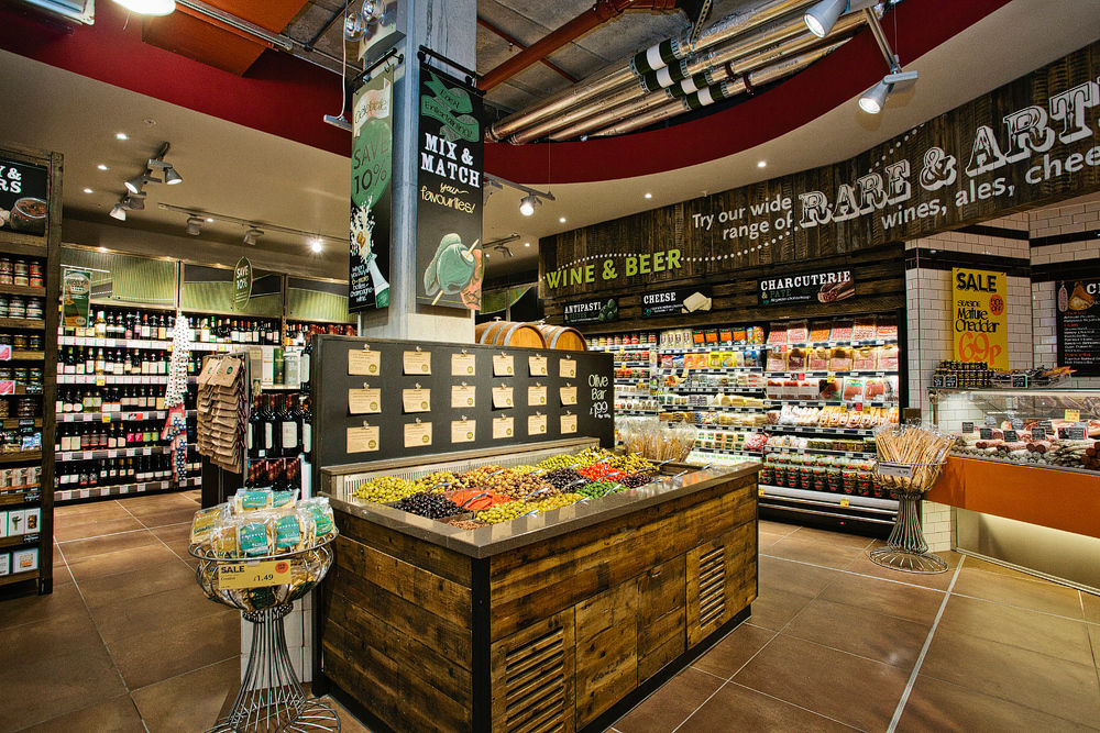 Whole Food Market Richmond Branch. Garnett + Partners LLP مساحات تجارية محلات تجارية