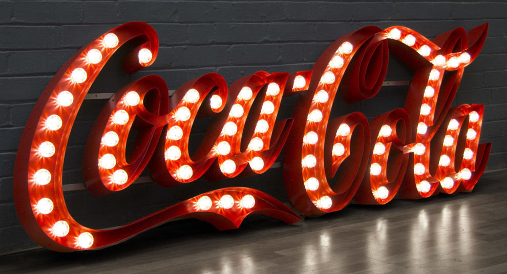 ​Coca-Cola Bulb Sign Goodwin & Goodwin พื้นที่เชิงพาณิชย์ ร้านอาหาร
