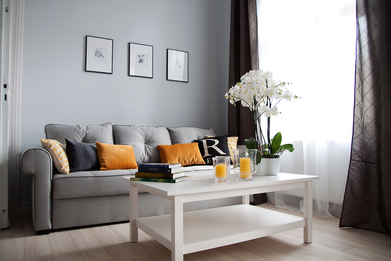 Mieszkanie w szarości Grey shade interiors Eklektyczny salon