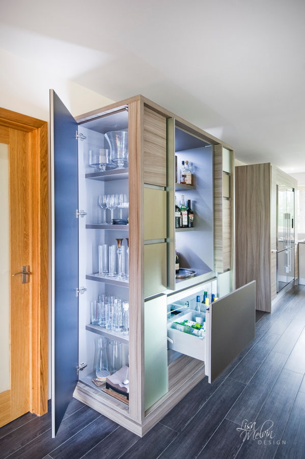 Bespoke Liquor & Drinks Cabinet Lisa Melvin Design Cucina moderna Contenitori & Dispense