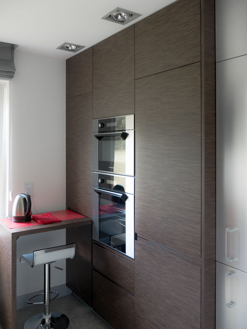 dom z czernią i elementami drewna, Inspiration Studio Inspiration Studio Modern kitchen