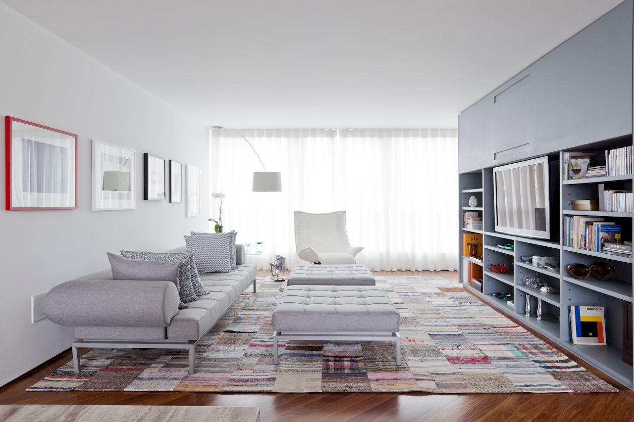 Apartamento Jaú, Zemel+ ARQUITETOS Zemel+ ARQUITETOS Salas de estar modernas TV e mobiliário