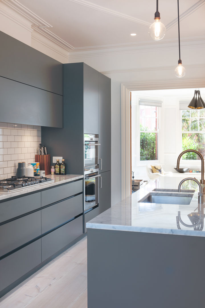 PG Residence, deDraft Ltd deDraft Ltd Scandinavian style kitchen