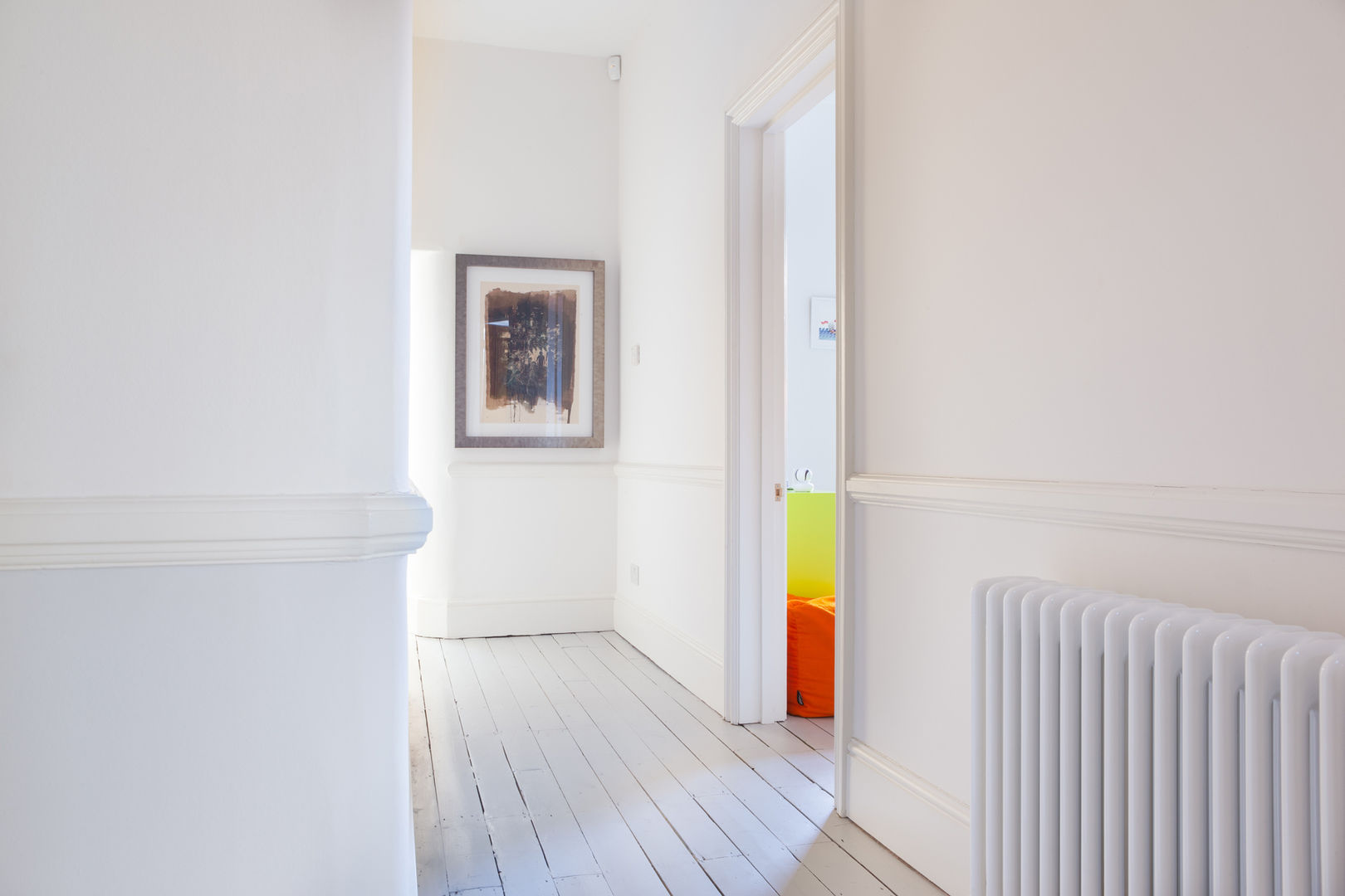 PG Residence, deDraft Ltd deDraft Ltd Scandinavian style corridor, hallway& stairs