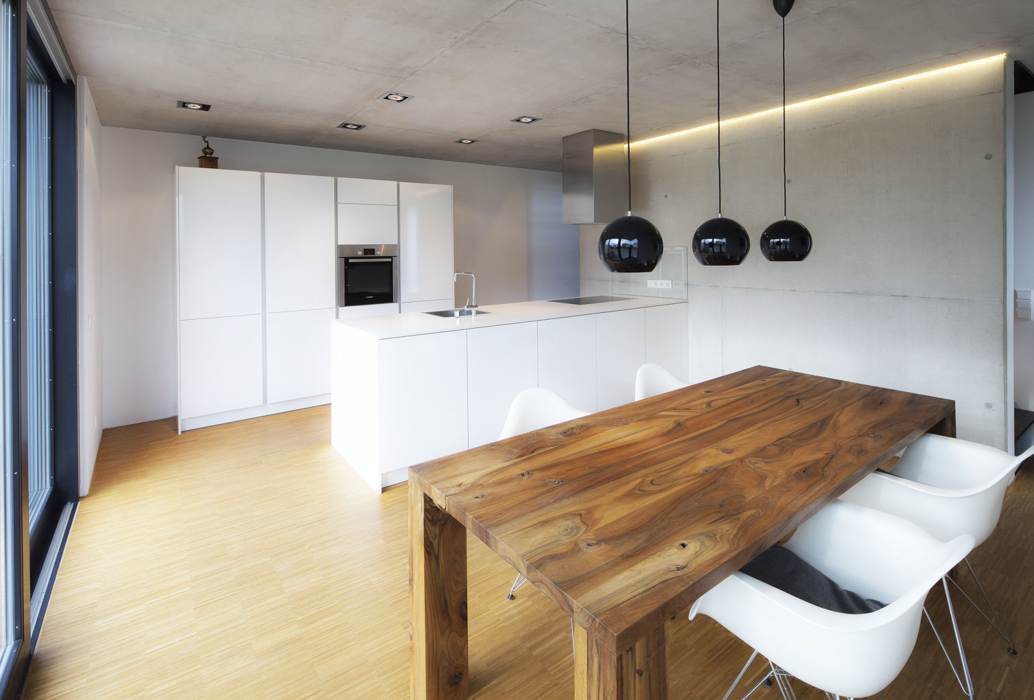 Doppelhaus BP11 im Neckartal, Schiller Architektur BDA Schiller Architektur BDA Minimalist kitchen