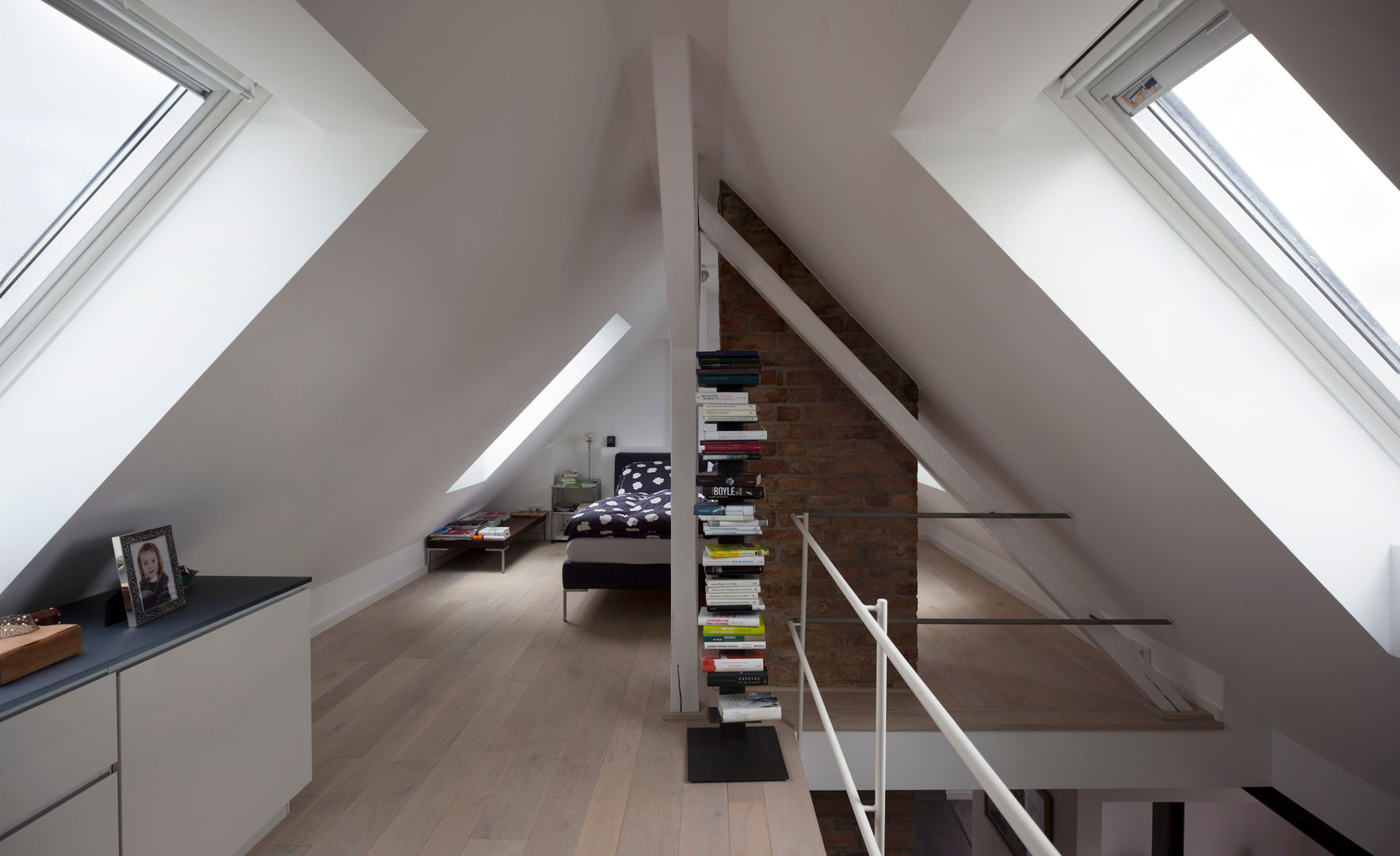 Haus 13-03, Gerstner Kaluza Architektur GmbH Gerstner Kaluza Architektur GmbH 모던스타일 침실