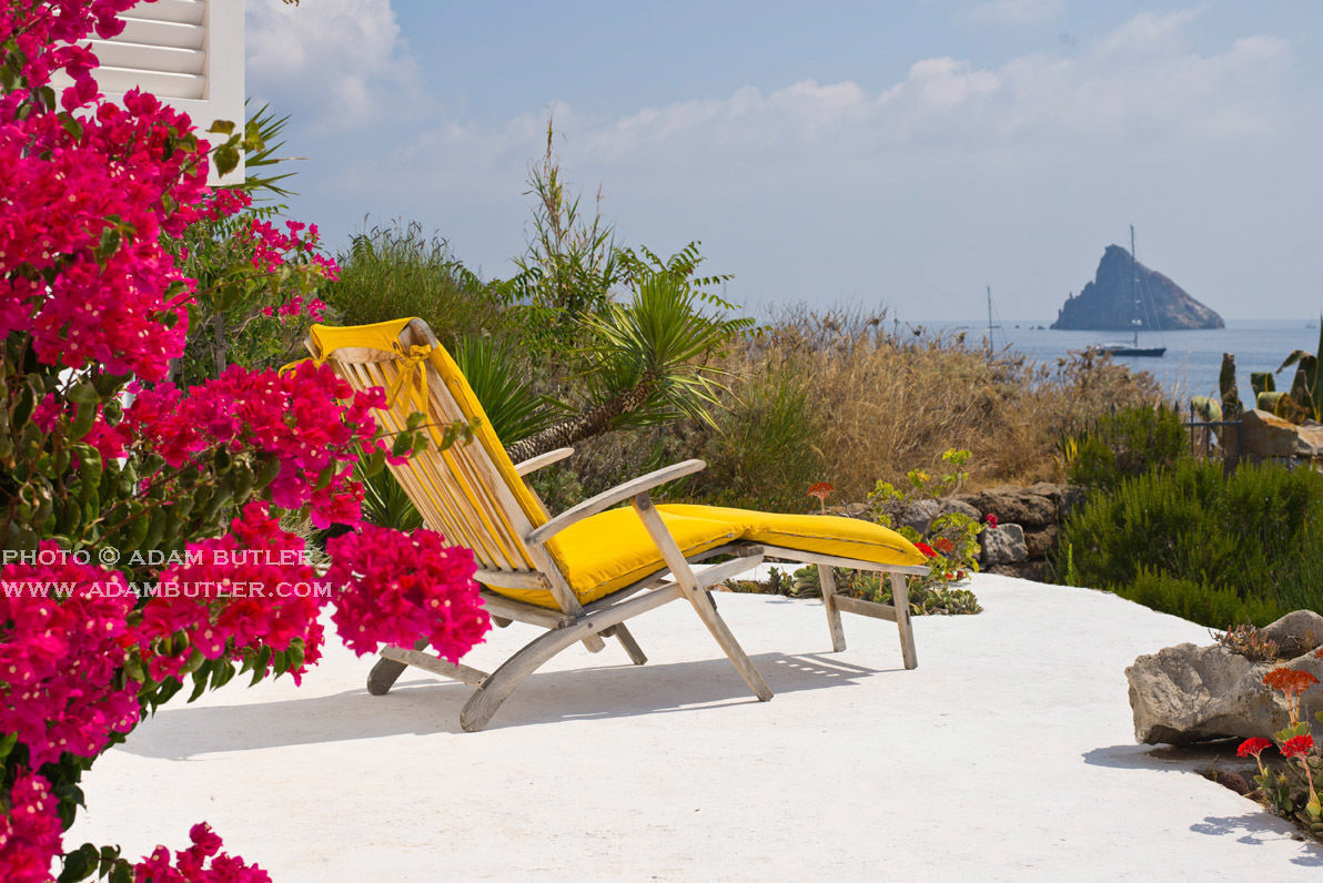 Casa Menne, Panarea, Aeolian Islands, Sicily Adam Butler Photography Balcones y terrazas mediterráneos