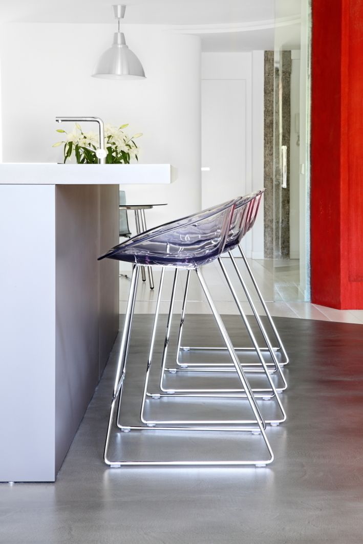 homify Dapur Minimalis Tables & chairs
