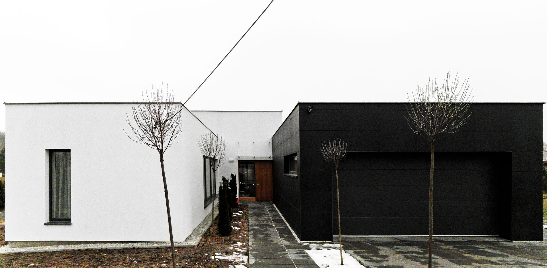 Third House from the Sun, Le 2 Workshop Le 2 Workshop Case in stile minimalista