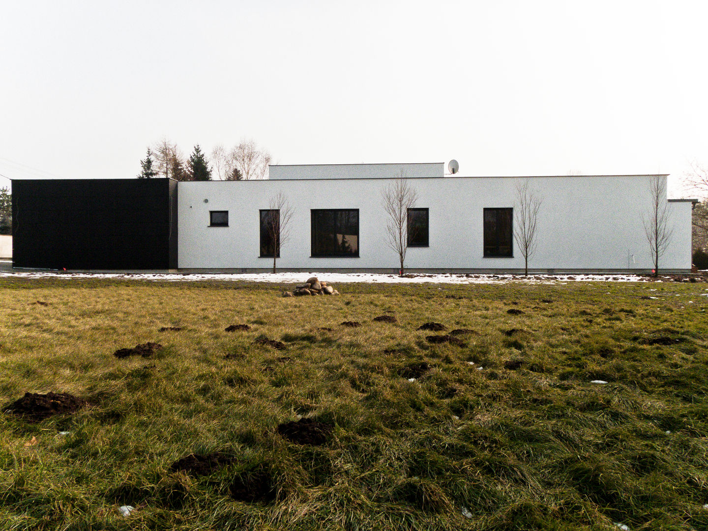 Third House from the Sun, Le 2 Workshop Le 2 Workshop Minimalist houses