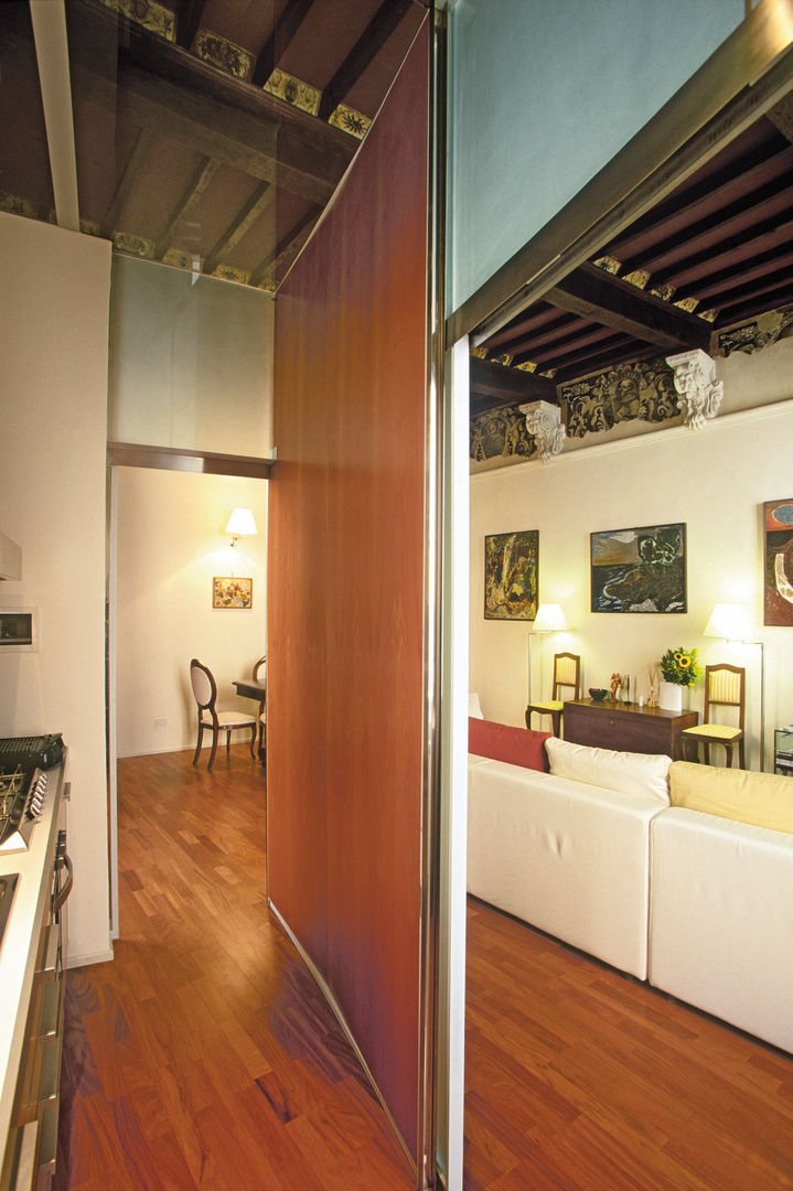 Appartamento in Via Sallustio Bandini, Maurizio Piochi Maurizio Piochi Minimalist living room