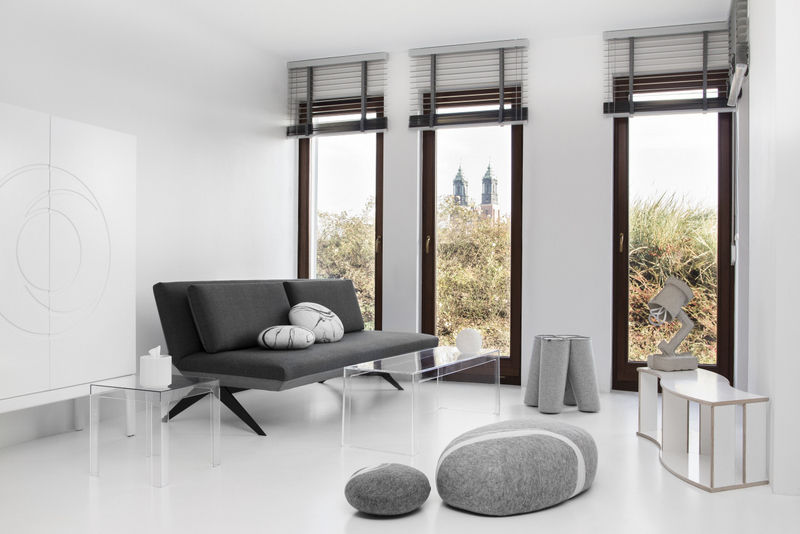 LCD, design Renata Kalarus, 2012, NOTI NOTI Modern living room Sofas & armchairs