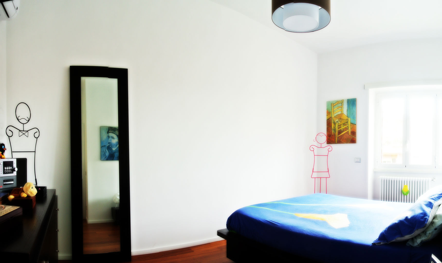 Open space e colore per una giovane famiglia, Archgallery Archgallery Modern Bedroom