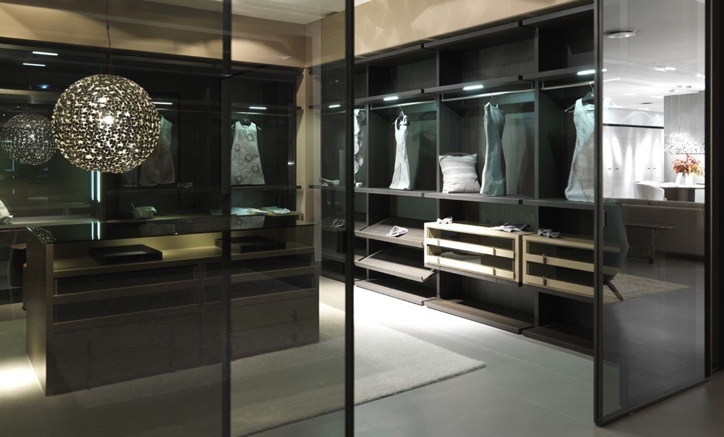 walk-in-wardrobe, Lamco Design LTD Lamco Design LTD غرفة الملابس خزانات وادراج