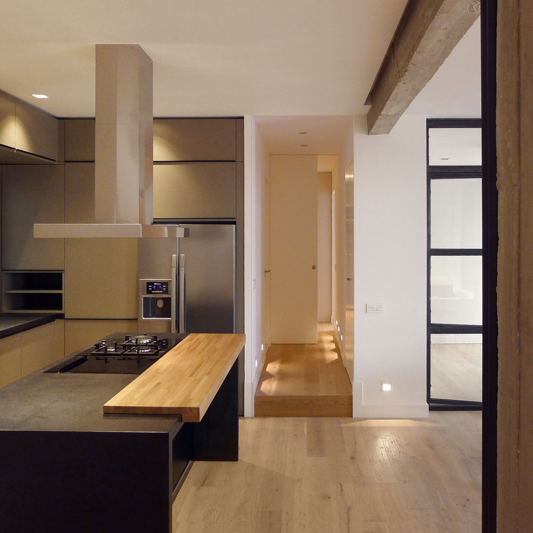 Reforma Piso Madrid, B-mice Design + Architecture B-mice Design + Architecture Modern kitchen