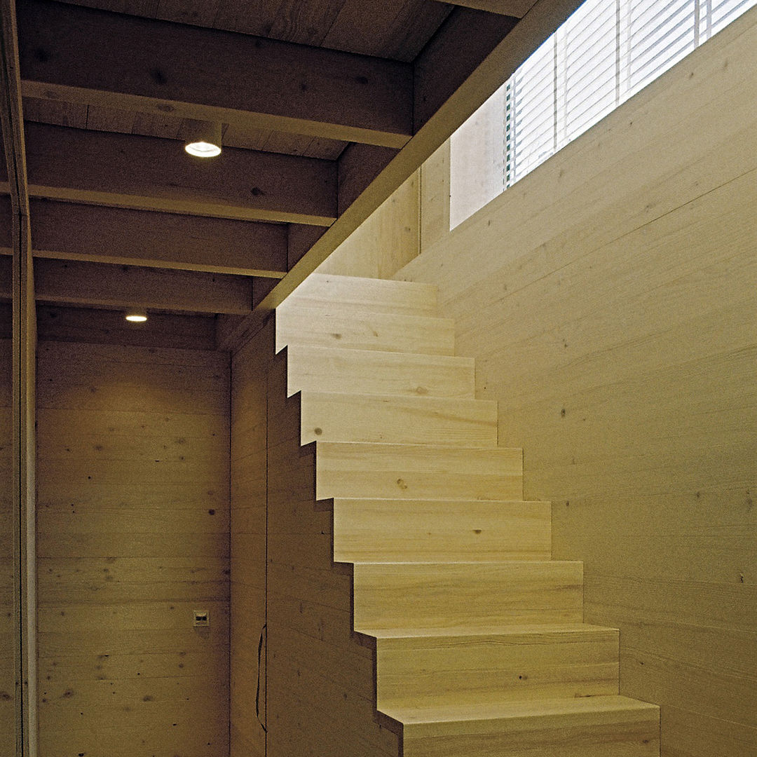 Einfamilienhaus Kr, becker architekten becker architekten Коридор, прихожая и лестница в стиле минимализм