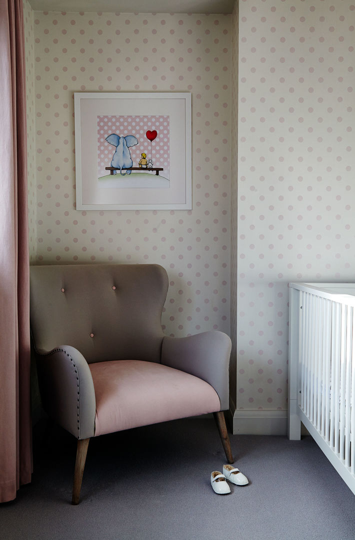 Nursery homify Moderne kinderkamers