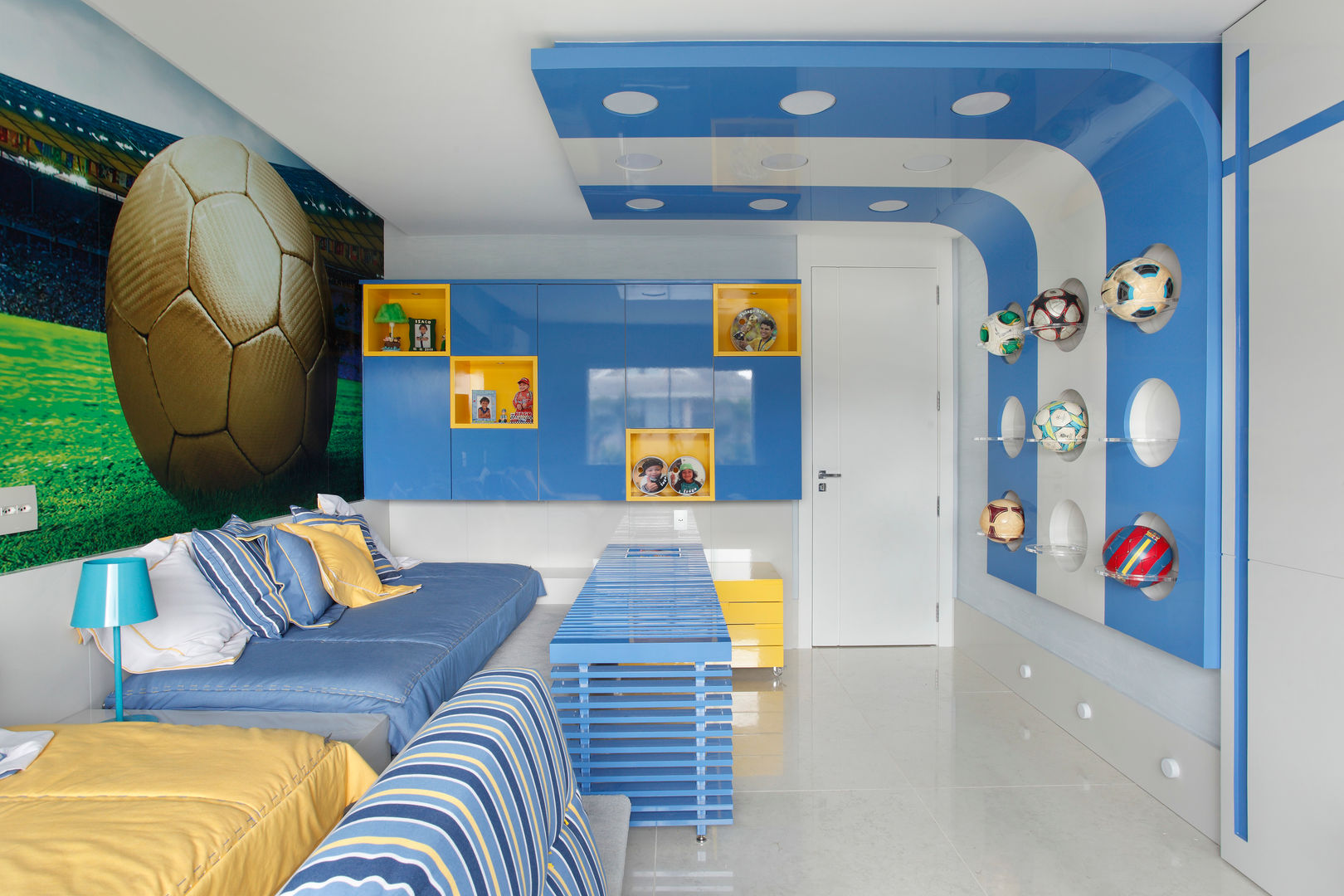 Casa de luxo na Barra da Tijuca, Leila Dionizios Arquitetura e Luminotécnica Leila Dionizios Arquitetura e Luminotécnica Stanza dei bambini moderna