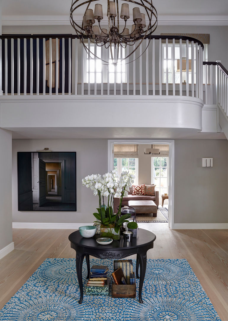 Entry homify Modern corridor, hallway & stairs