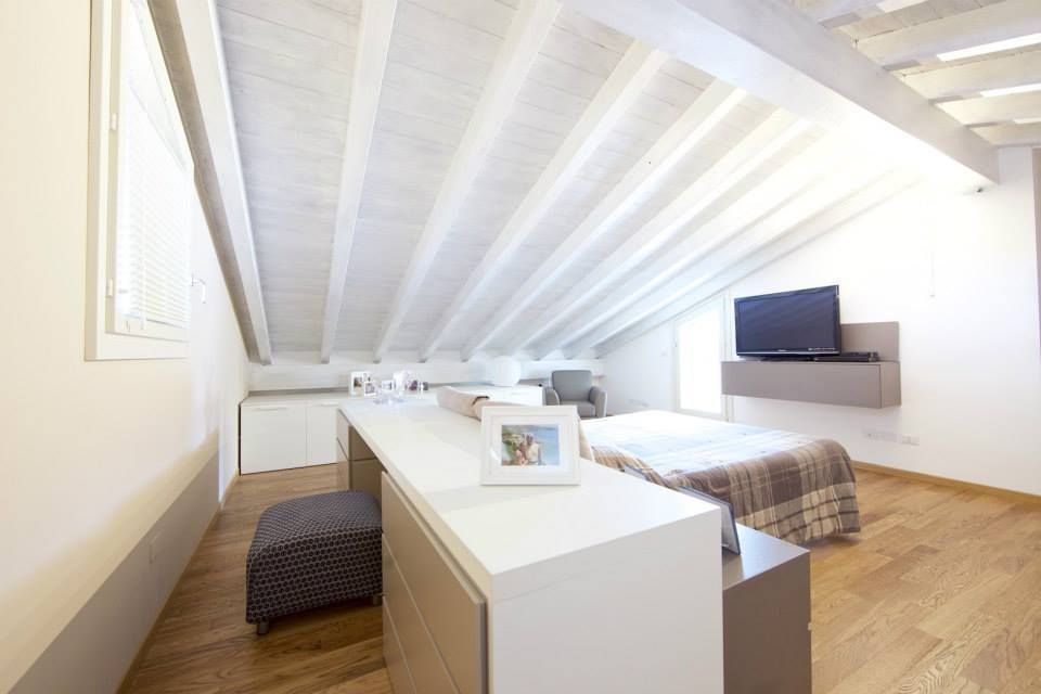 La casa di Valentina, Modularis Progettazione e Arredo Modularis Progettazione e Arredo Modern Bedroom