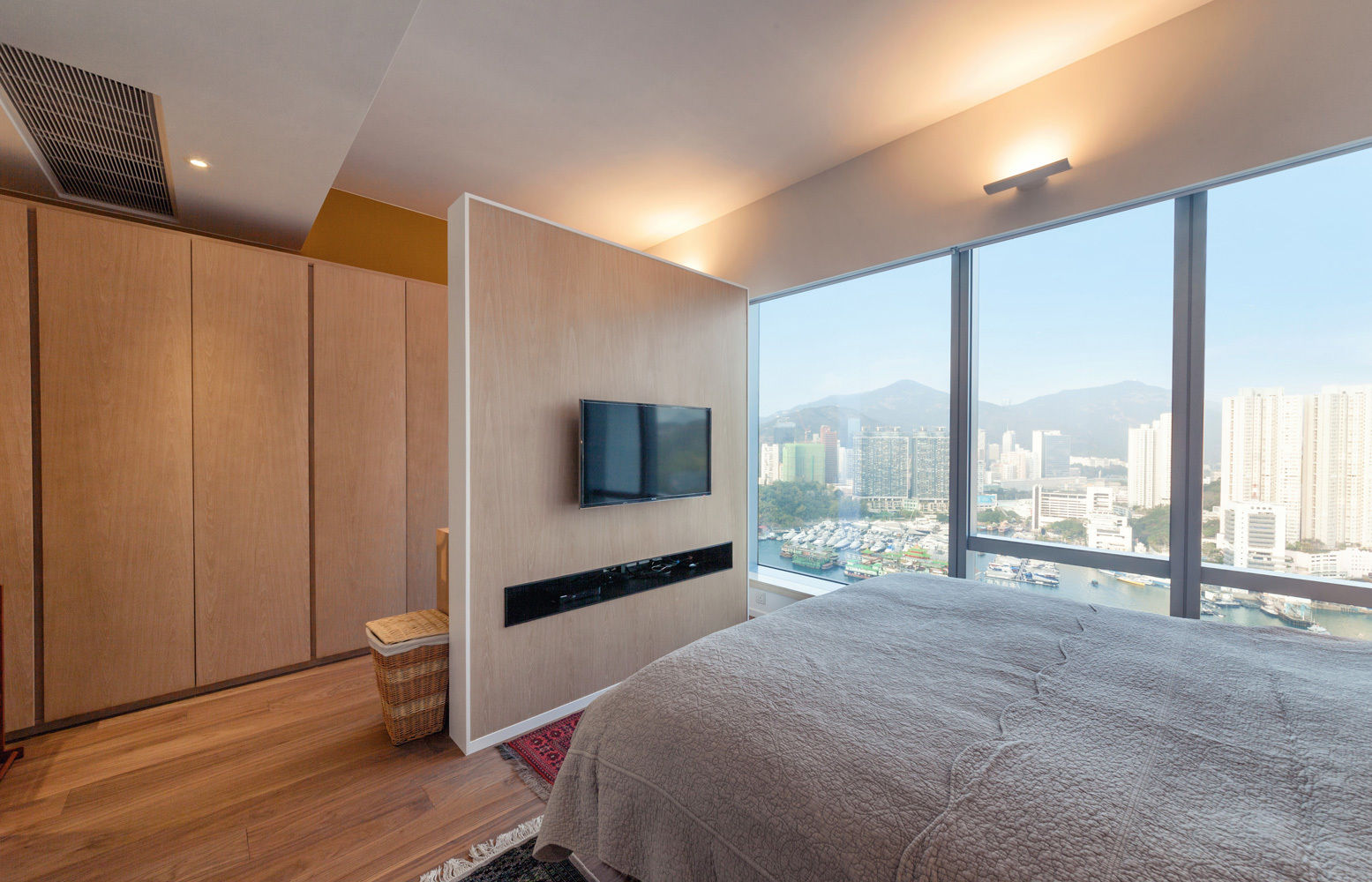 BI's RESIDENCE, arctitudesign arctitudesign Minimalist bedroom