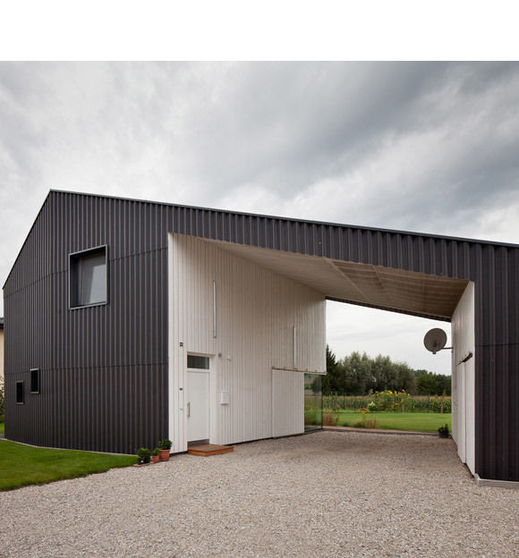 Das kleine Schwarze, xarchitekten xarchitekten Modern houses