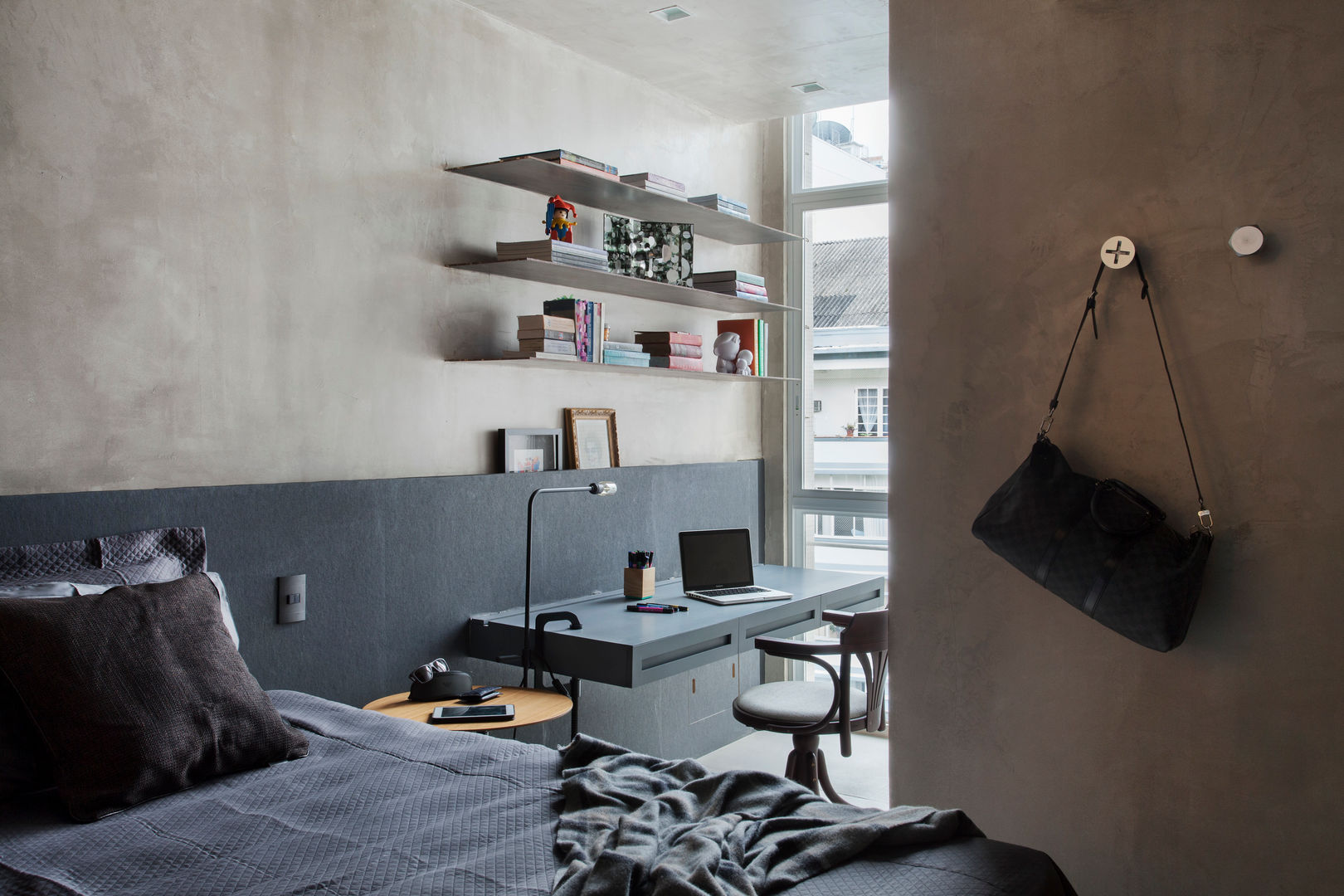MM apartment, Studio ro+ca Studio ro+ca Industrial style bedroom